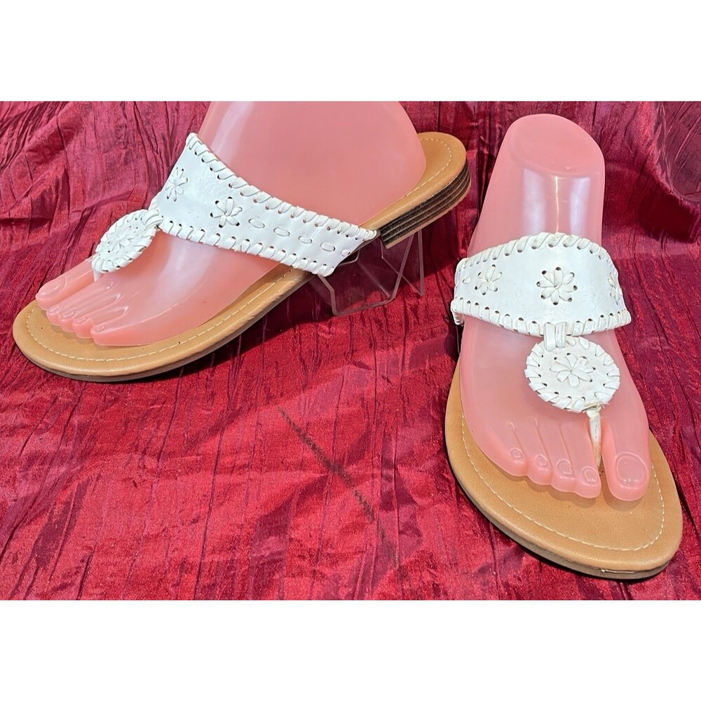 Womens NWOT Pierre Dumas White Rosetta 20 Sandals sz 10M